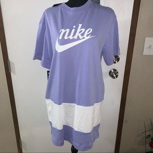 NWT Nike shirt dress. Small. Purple.